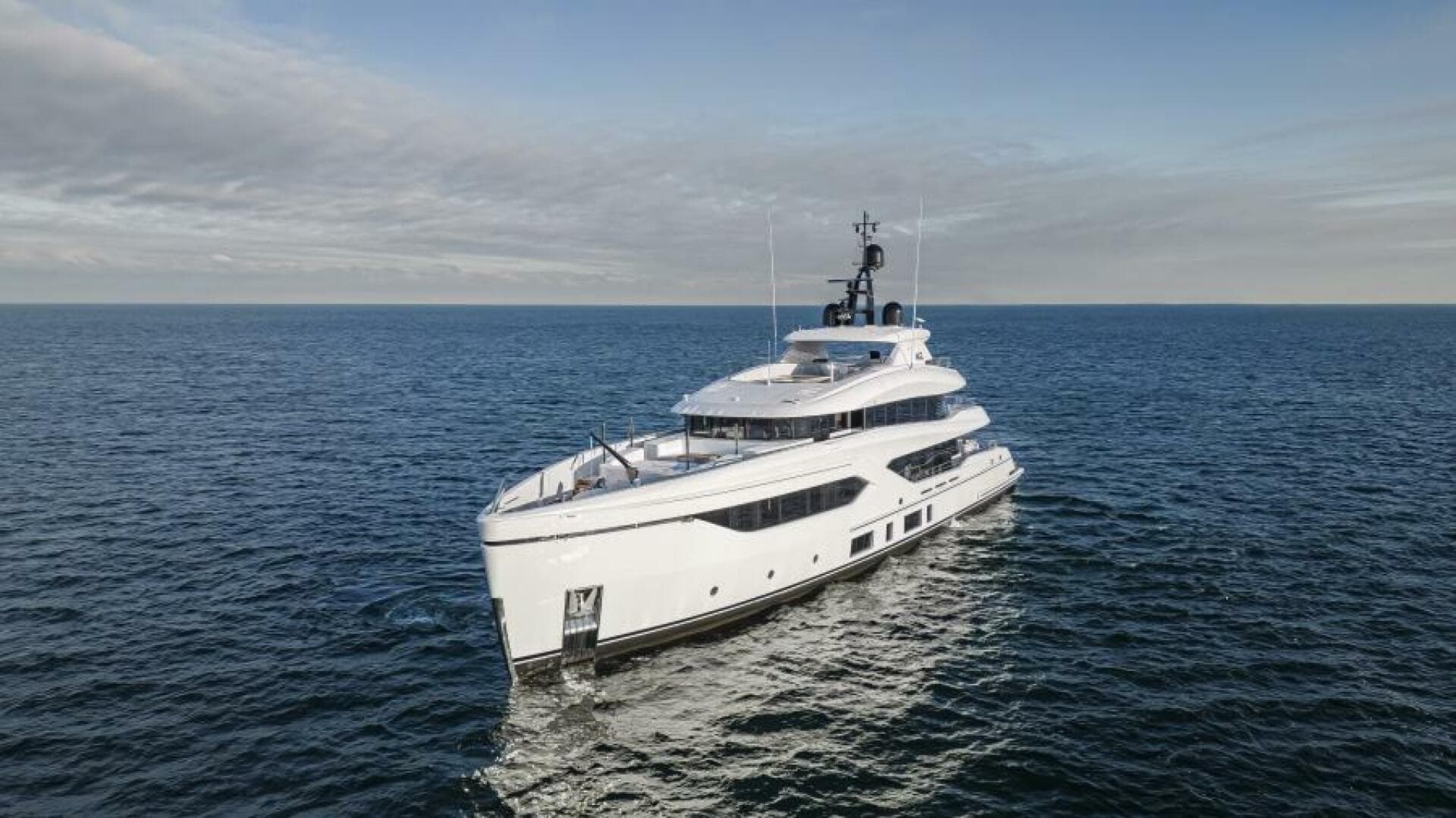 CONRAD C144S HULL 4 — photo 7