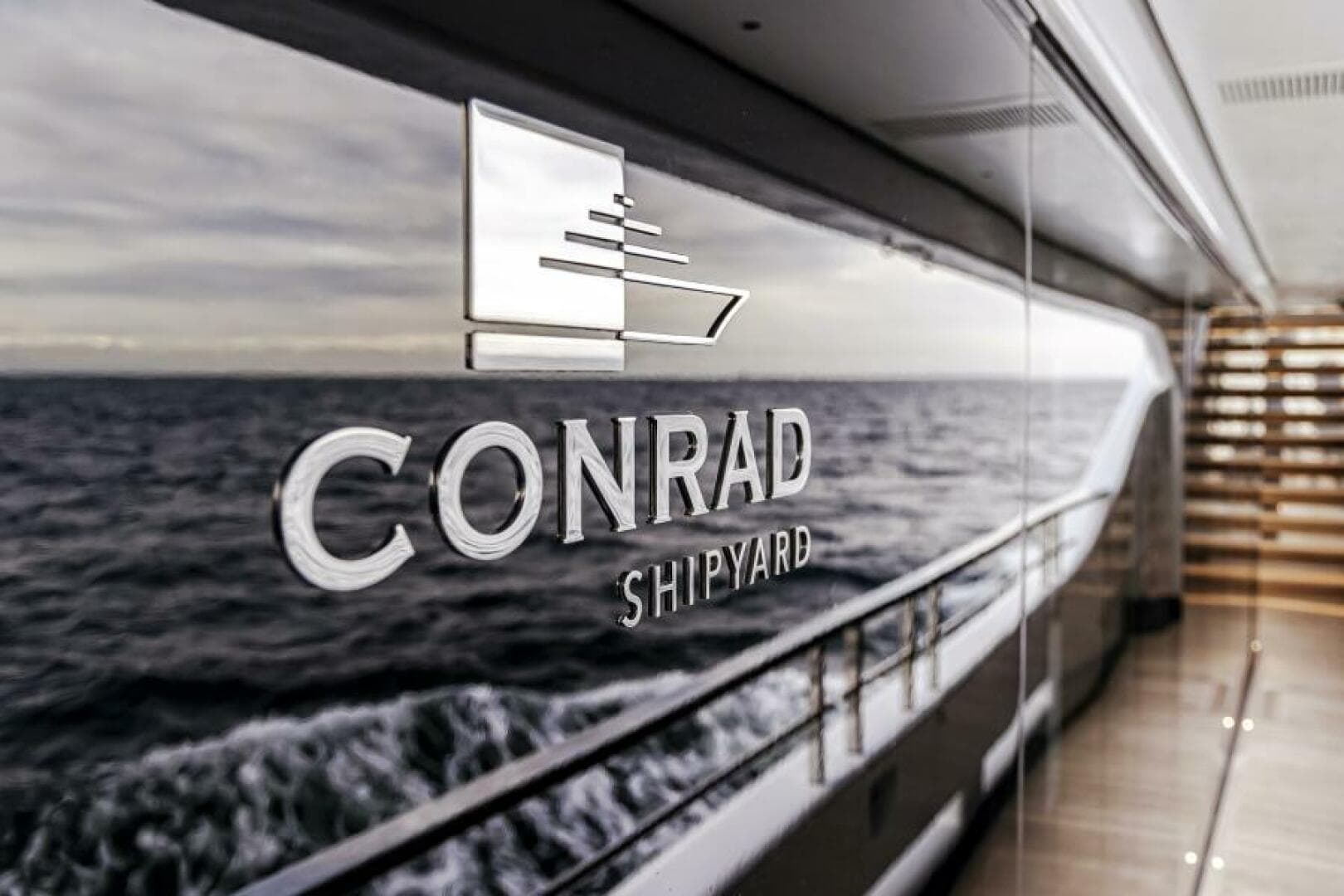 CONRAD C144S HULL 4 — photo 9