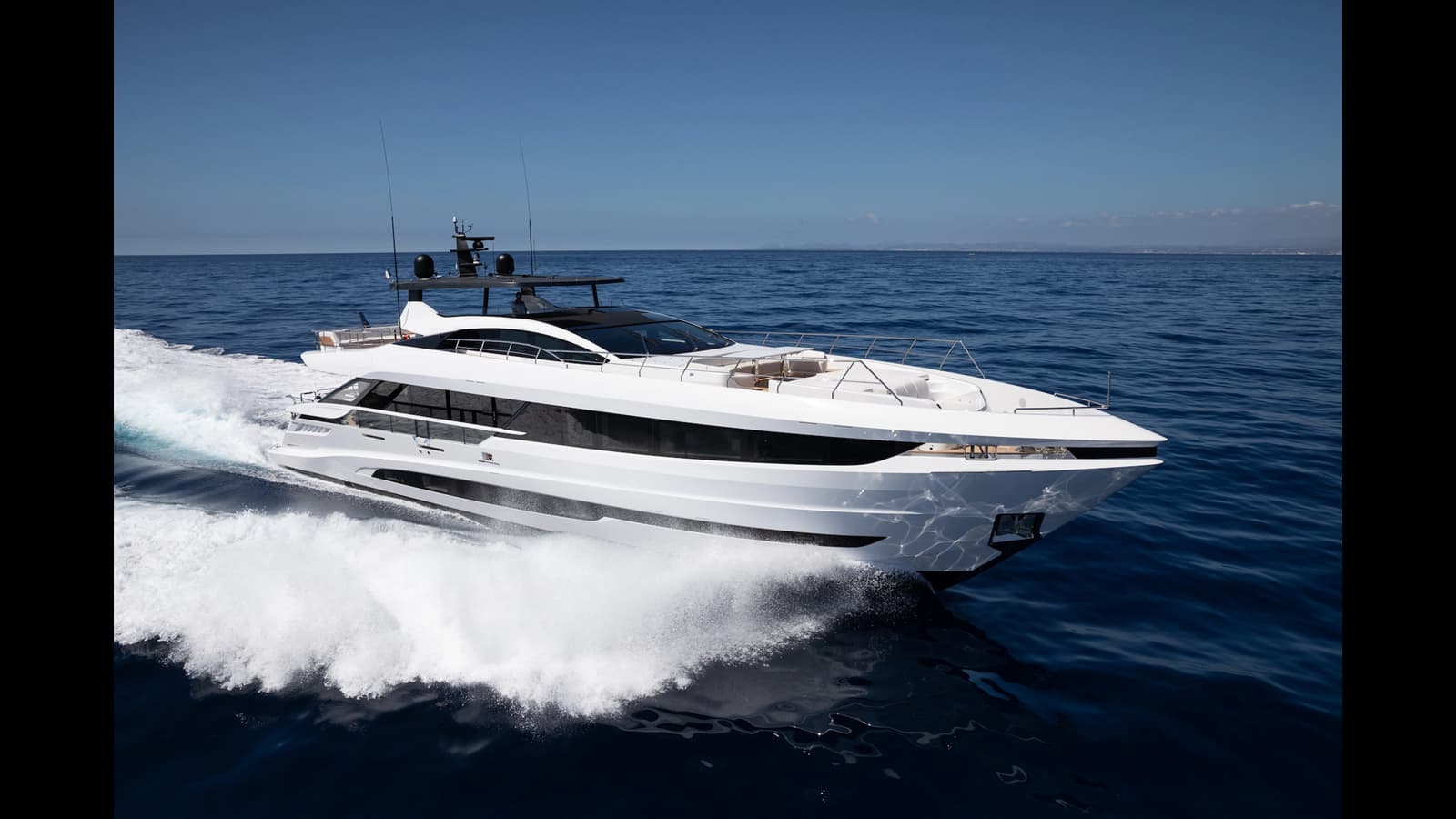 MANGUSTA 33 GranSport — ARTEMIS
