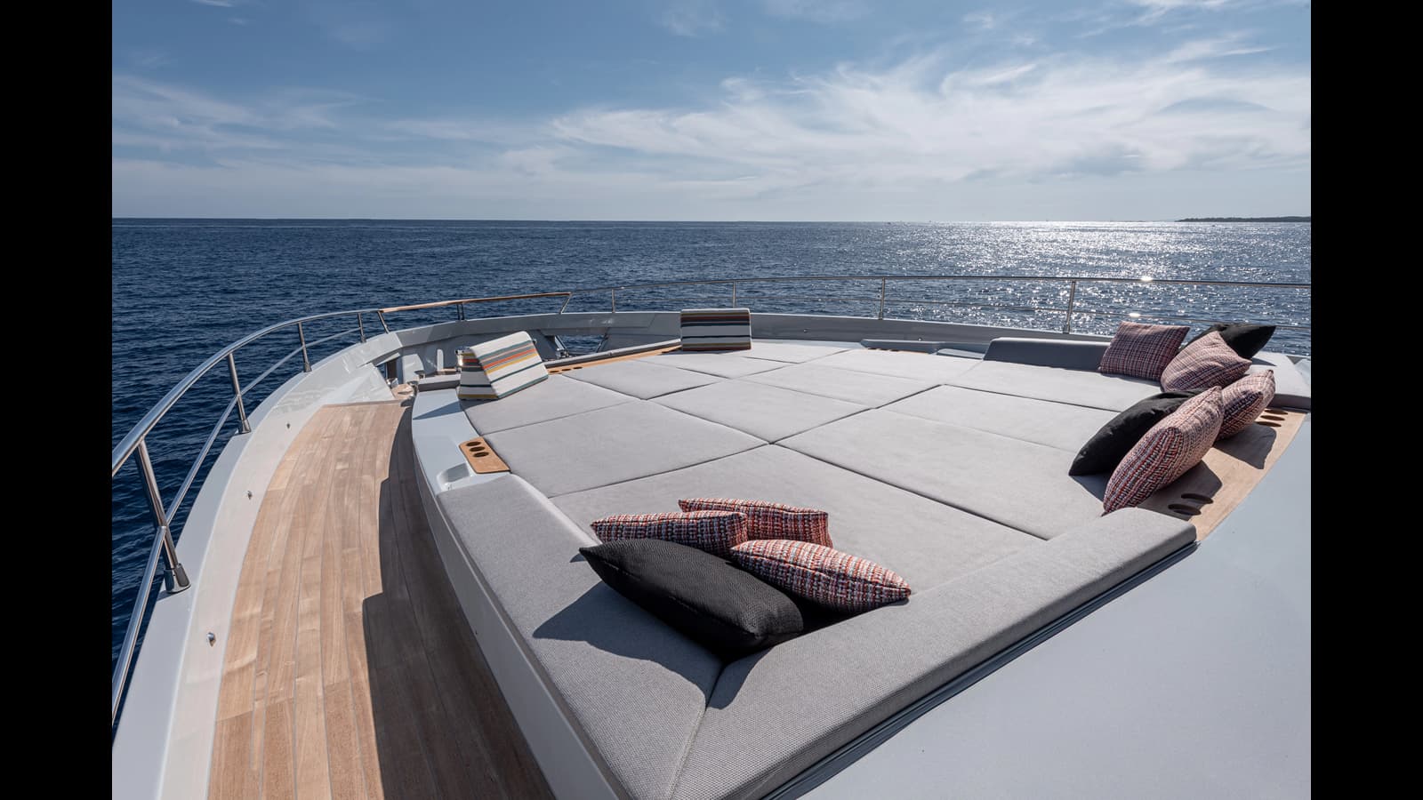 NUMARINE 30XP — photo 6