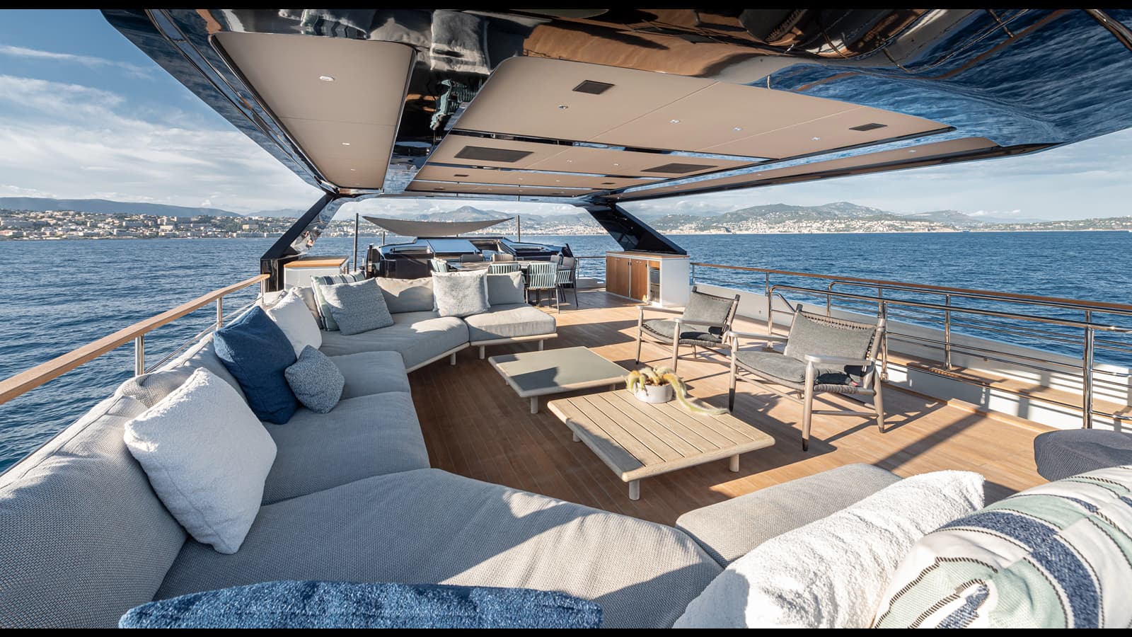 NUMARINE 30XP — photo 26
