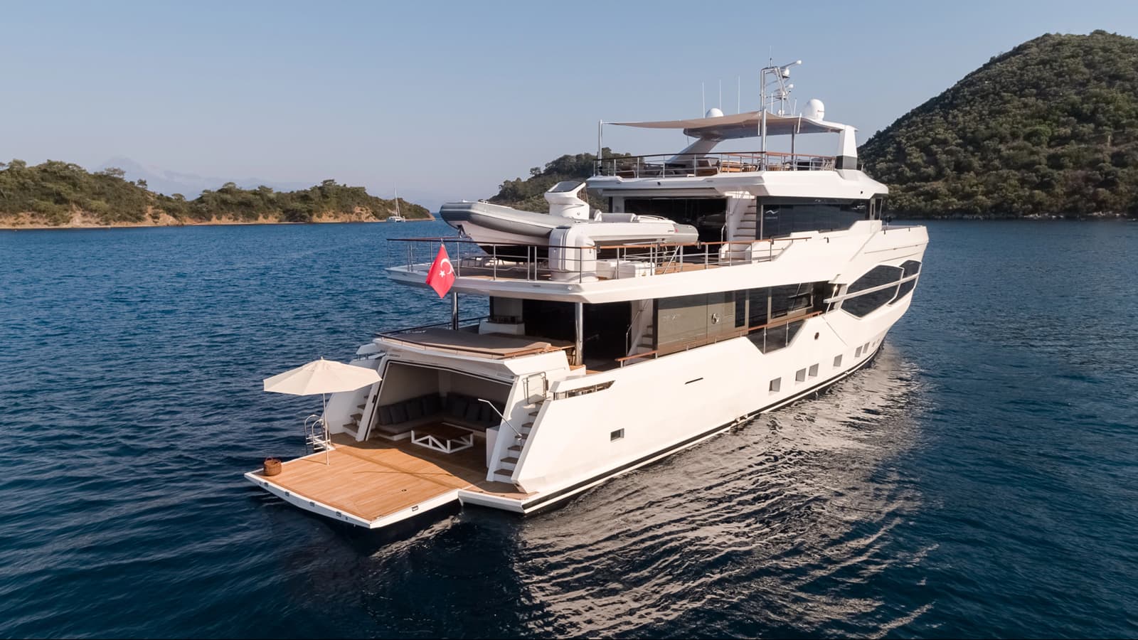 NUMARINE 32XP — photo 4