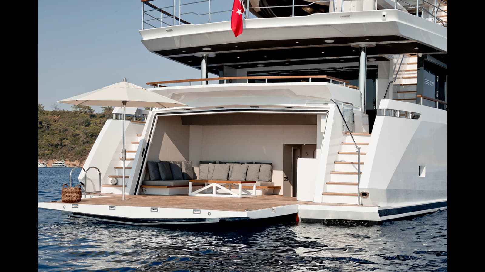 NUMARINE 32XP — photo 5