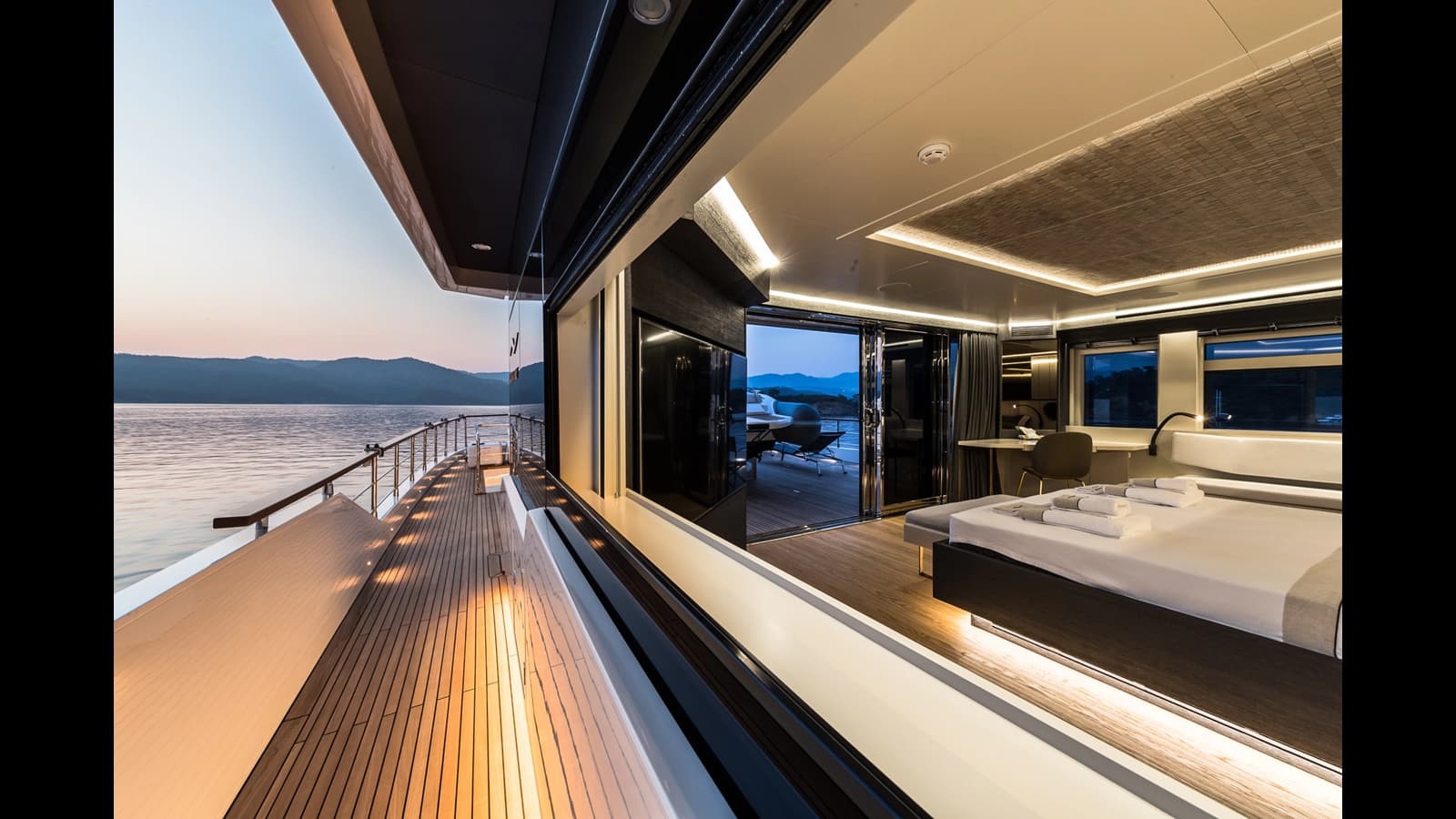 NUMARINE 32XP — photo 17